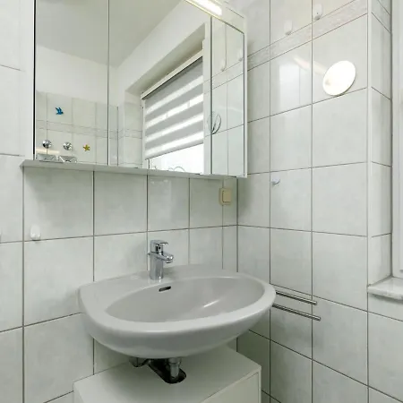 Schwarz By Interhome Apartman Koserow